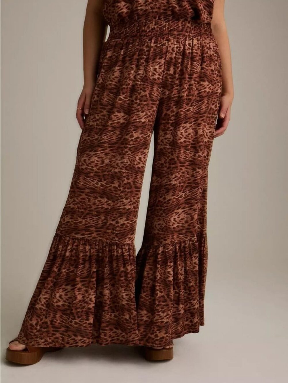 Torrid FESTI Tiered Straight Pant – Lioness Leopard IT – Size 2